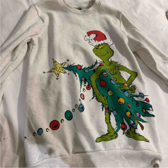 Grinch Sweatshirt with Festive Details - Picture 3 of 6